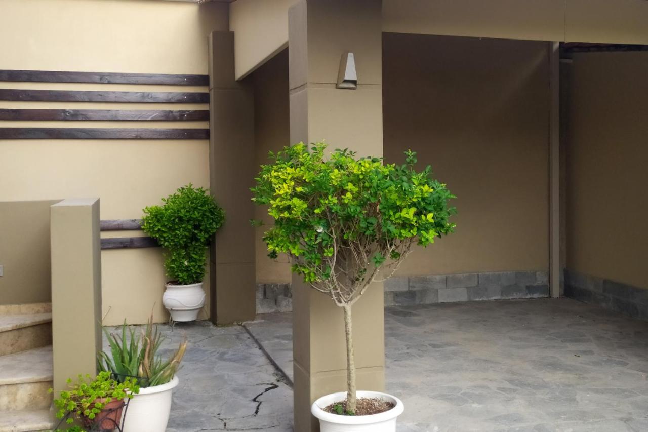 Ofrinio Central Apartments 外观 照片